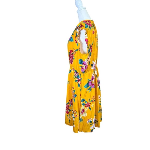 Old Navy Yellow Floral Midi Dress Sz XL Short Flutter Sleeve Casual Boho Flowy - Picture 9 of 11